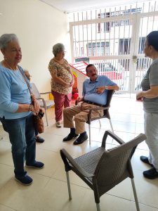 Lee más sobre el artículo Alimentando Sueños: Club Rotario Nuevo Ibagué Dona Mercado a Casa Chanita para Mamás Gestantes de Paso